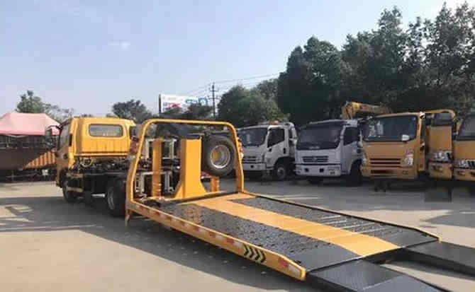 七台河汽车中途维修案例